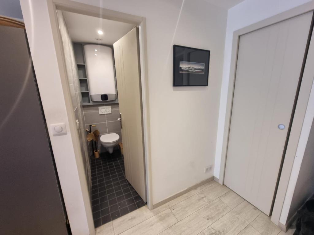 Koupelna v ubytování Marina Exceptionnelle - 8 pers - 120 m2 vue mer - Suites Parentales - Cinéma - Ponton
