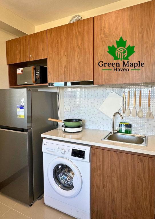 Kuchyň nebo kuchyňský kout v ubytování Green Maple Haven - Saekyung Village 1 Phase 3, Marigondon Lapulapu City
