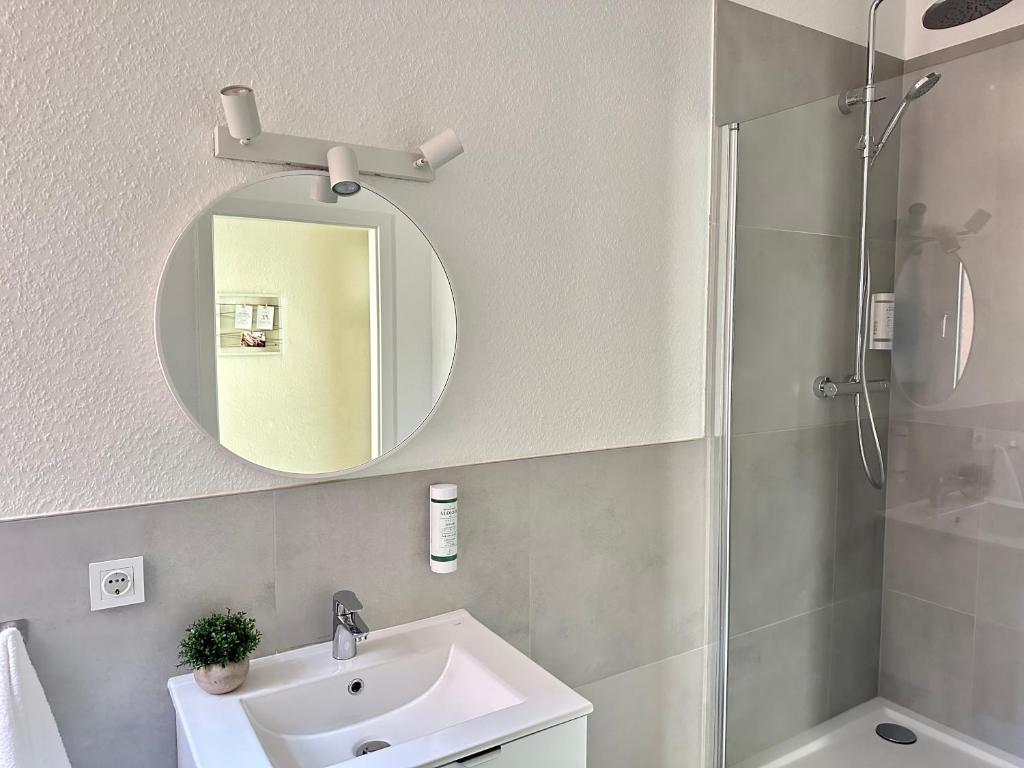 Ein Badezimmer in der Unterkunft City Hotel Hameln