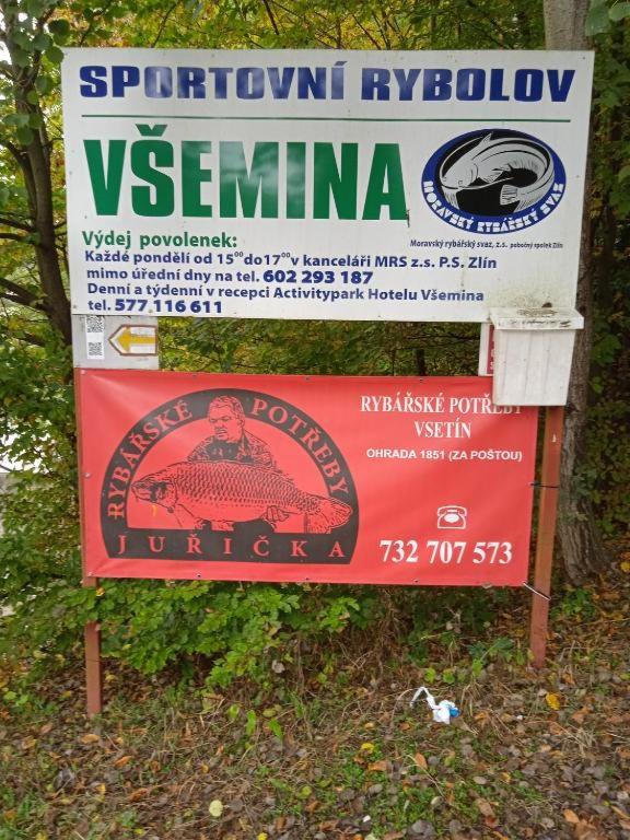 Certifikát, hodnocení, plakát nebo jiný dokument vystavený v ubytování KaiTea Suites