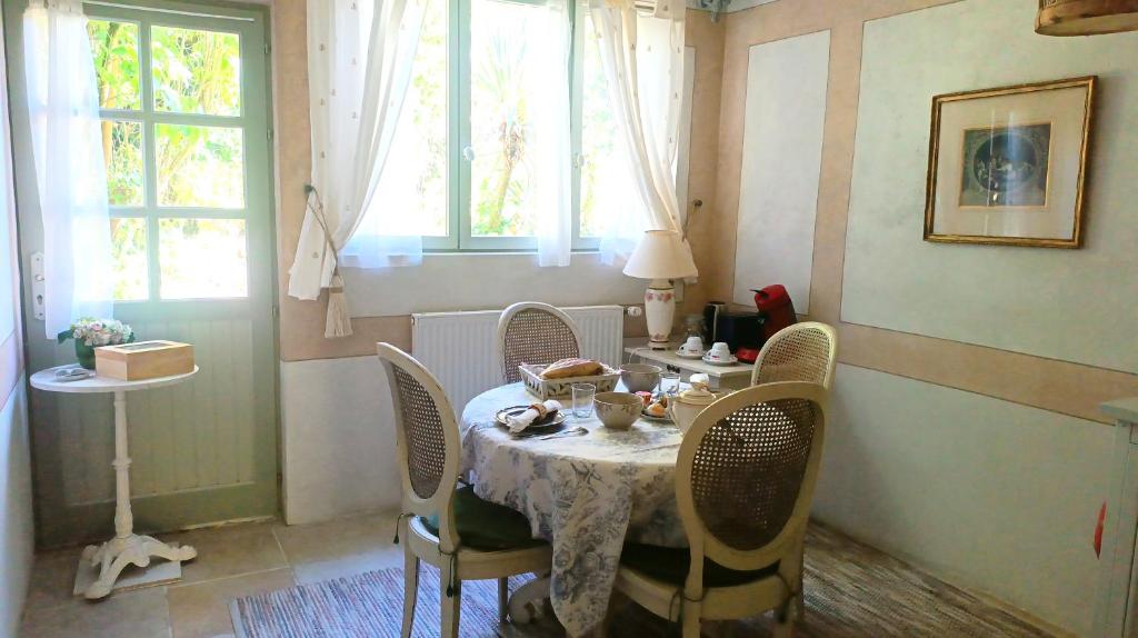 Fotografia z galérie ubytovania A l'Ombre du Tilleul v destinácii Giverny