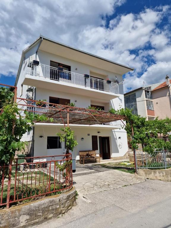 Villa Bravo - Apartamento De Dos Habitaciones Con Vista Al Mar