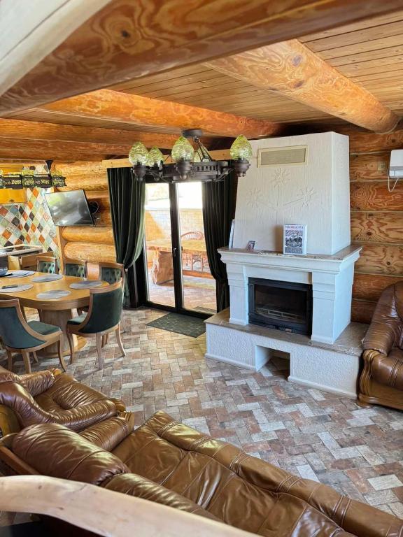 Posezení v ubytování Molfar Resort Hotel & SPA Карпати