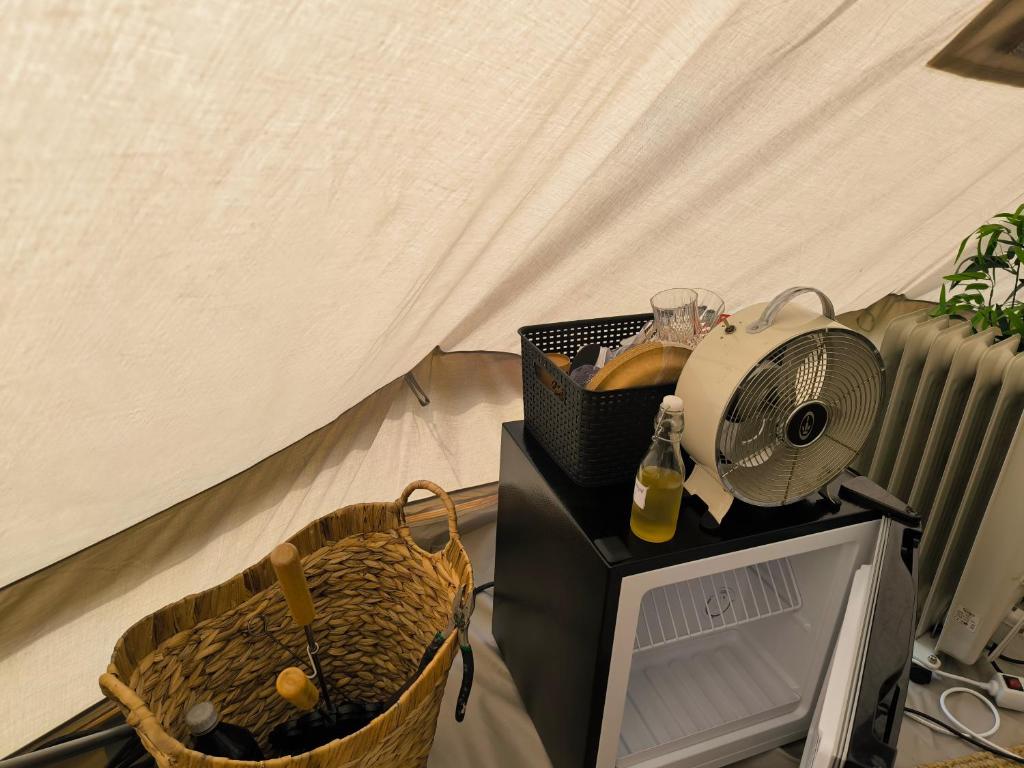 Fotografie z fotogalerie ubytování Luxury Tent with Restroom and shower, close to the Beach v destinaci Ystad