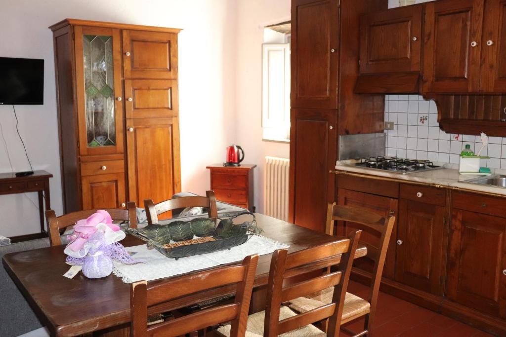 Kuchyň nebo kuchyňský kout v ubytování Badia il Vingone