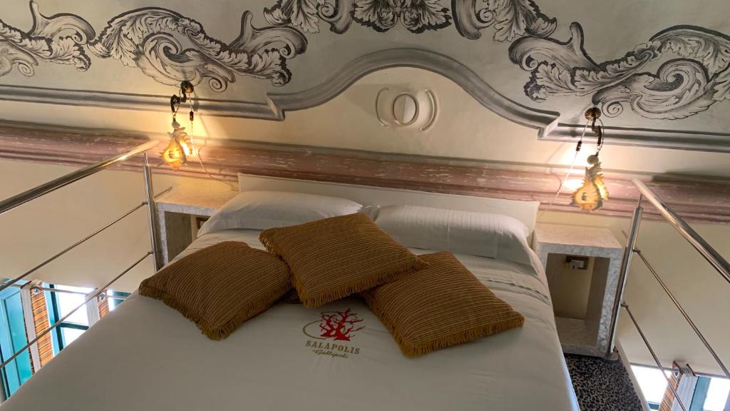 Palazzo Salapolis - Luxury Apartments - 16