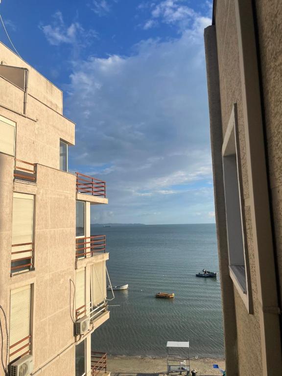 Hotel Tirona - 