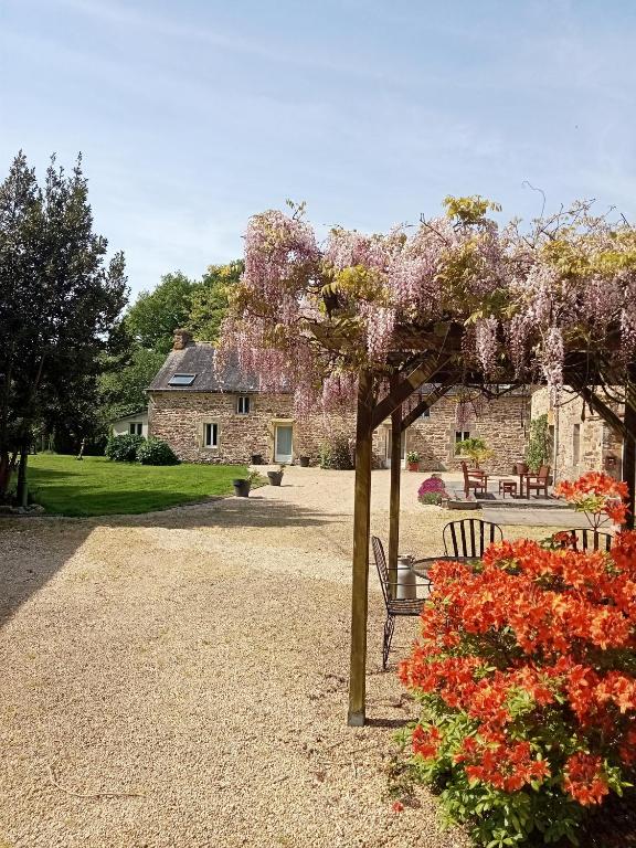 Photo de la galerie de l'établissement Gilles, à Guénin