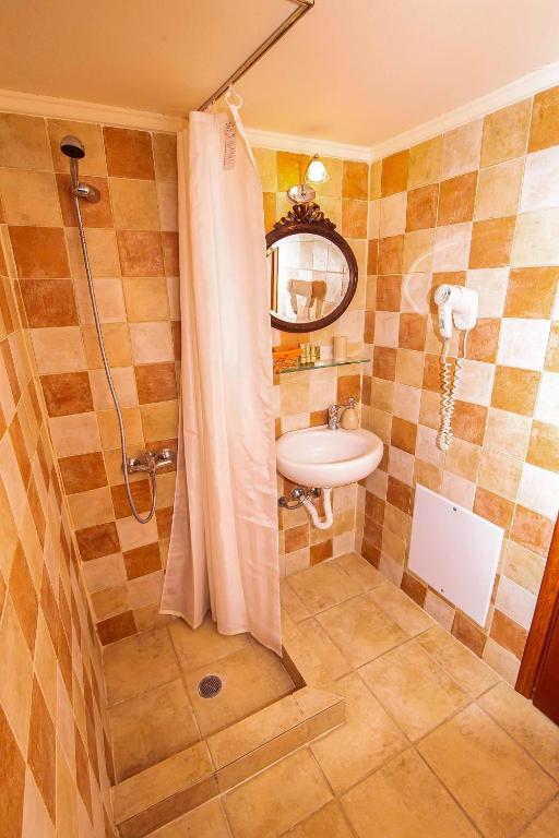 ΕΣΠΕΡΙΔΕΣ - 6