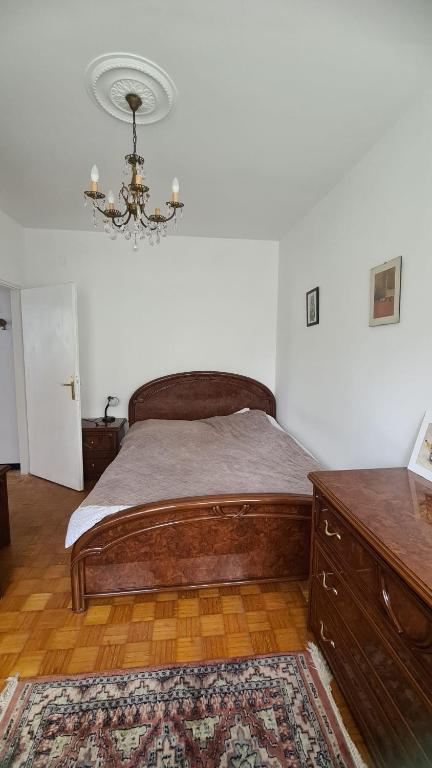 Postel nebo postele na pokoji v ubytování Apartment Zvezdara
