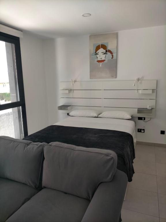 Posteľ alebo postele v izbe v ubytovaní Terraza del Bajondillo Torremolinos