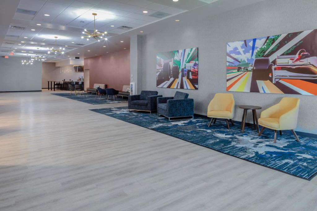 Hampton Inn & Suites Indianapolis West Speedway photo