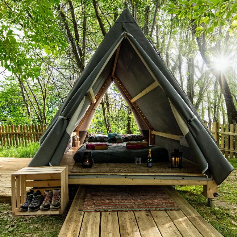 Vrt pred nastanitvijo Tenda Tipì Glamping Verde Mare by SMART-HOME