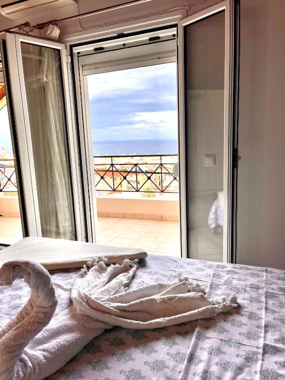 Postel nebo postele na pokoji v ubytování Maisonette Ralia