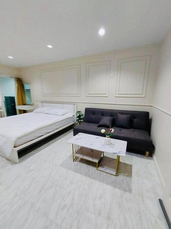 Fotografie z fotogalerie ubytování Vacation pool condo v destinaci Ban Rangeng