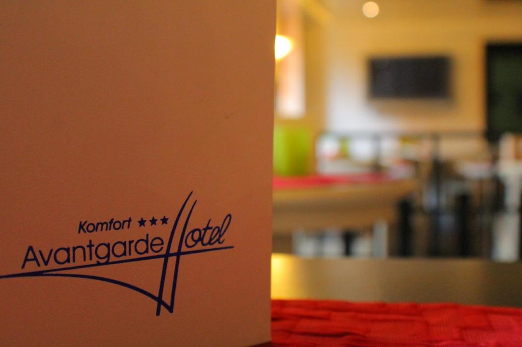 Certifikát, hodnocení, plakát nebo jiný dokument vystavený v ubytování Avantgarde Hotel