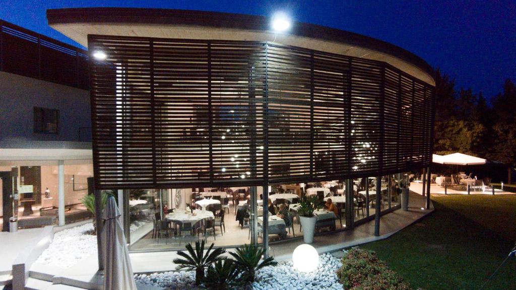 Restaurace v ubytování Inverigo Hotel