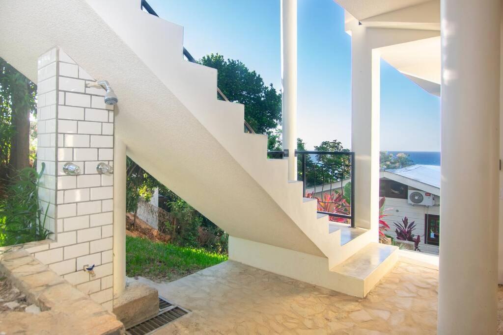 Balkón nebo terasa v ubytování Apricari House Stunning Views 3 BDRM and Pool