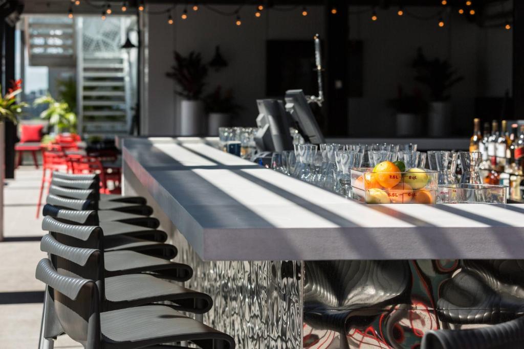 Renaissance Montreal Downtown Hotel - Resim 39