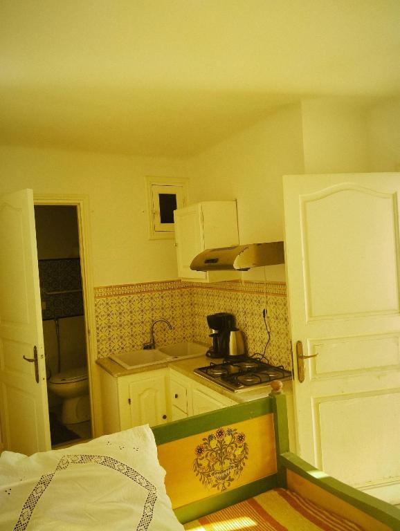 Kuchyň nebo kuchyňský kout v ubytování Maison Albatros