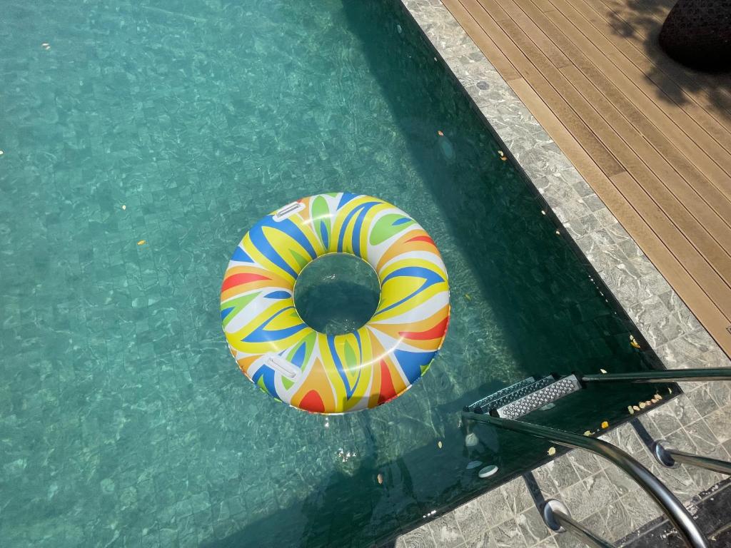 Bazén v ubytování Momento Poolvilla Khaoyai nebo v jeho okolí