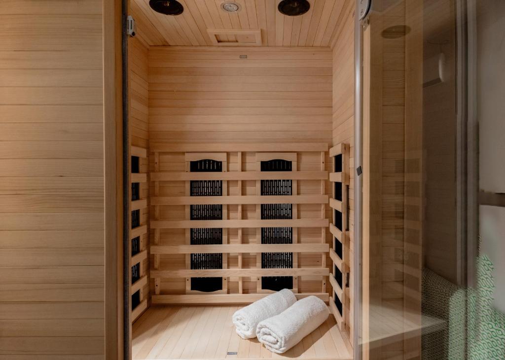 Stylish Natural Apartment with SAUNA - Heroes Square 1063 Budapest, Szinyei Merse utca kép - 1