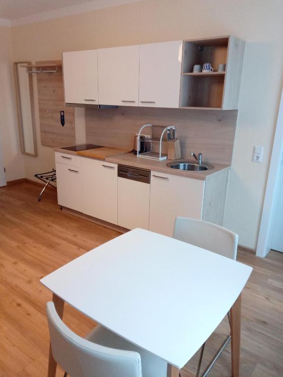 Kuchyň nebo kuchyňský kout v ubytování Adlerhof