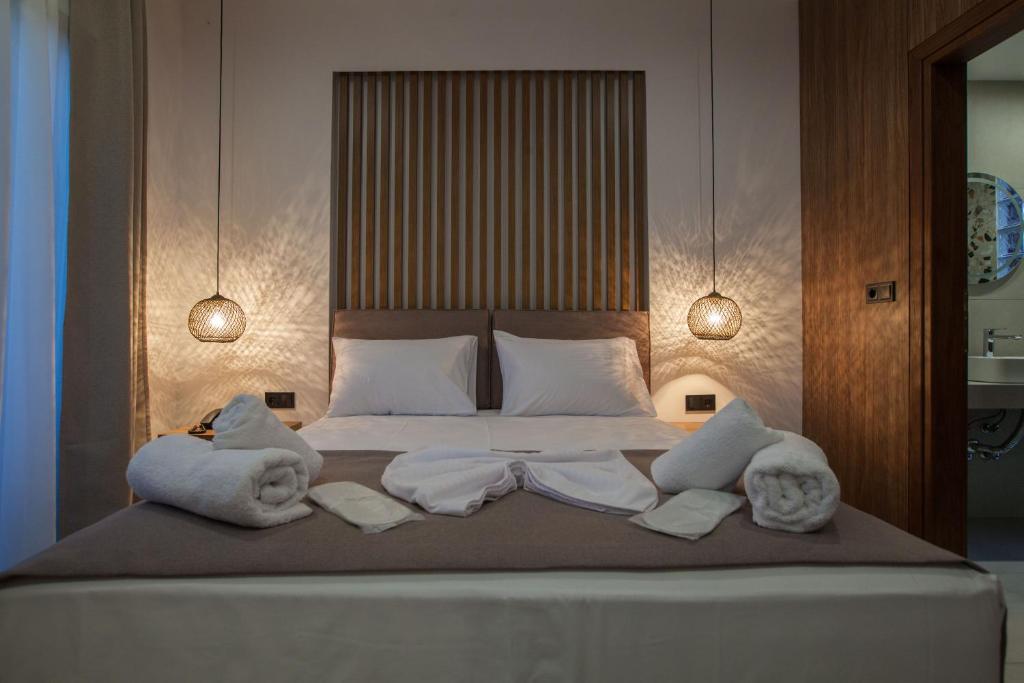 Katil atau katil-katil dalam bilik di Verano Afytos Hotel