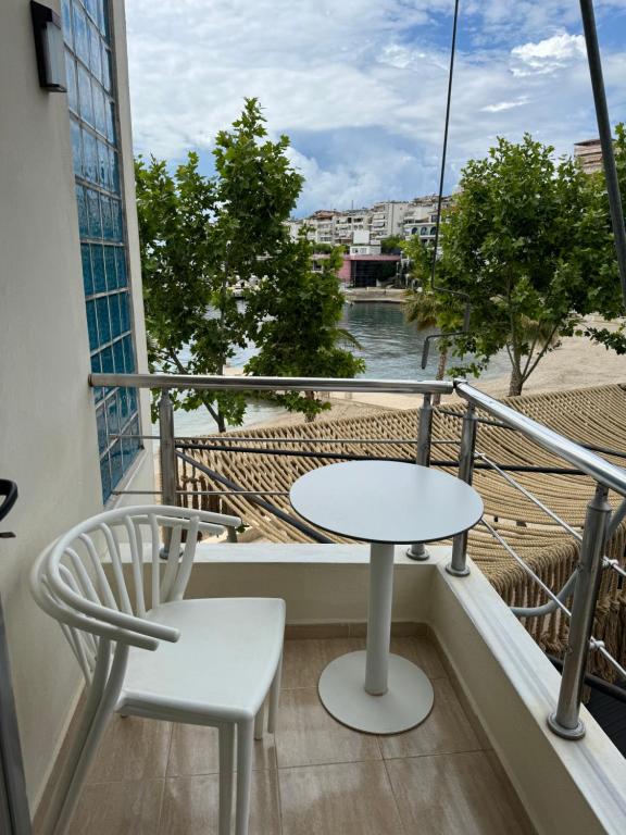 Balkón nebo terasa v ubytování Hotel Royal Saranda