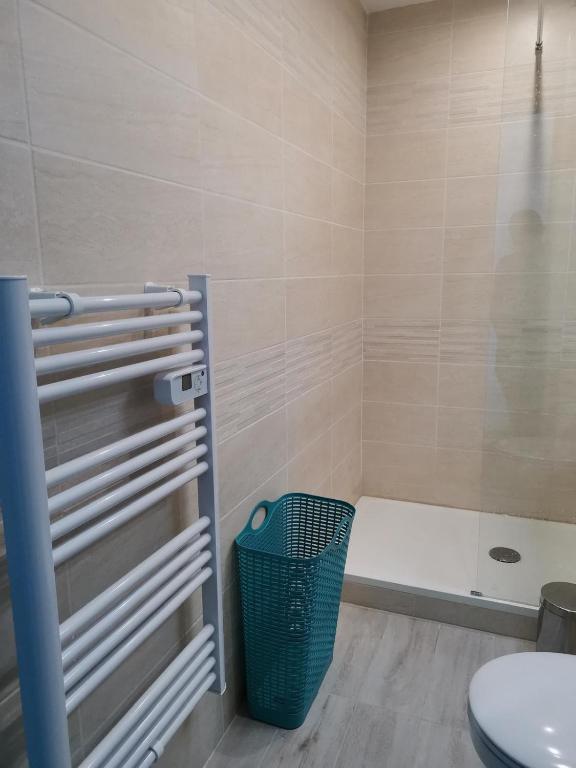 Koupelna v ubytování appartement vue mer,accès direct plage,fibre,clim,parking public gratuit