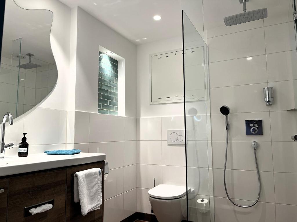 WESTSIDE Hotel - Resim 9