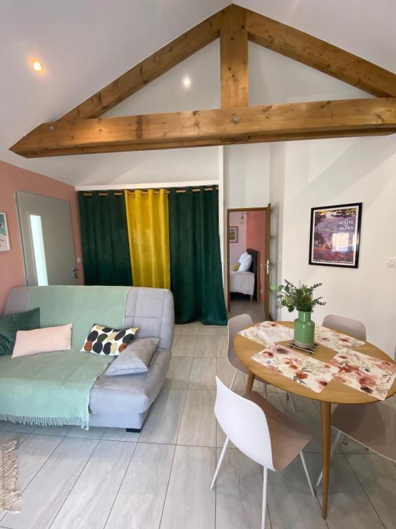Appartement 2 à 4 personnes, Une Pause au Vert - Appartement Met één Slaapkamer