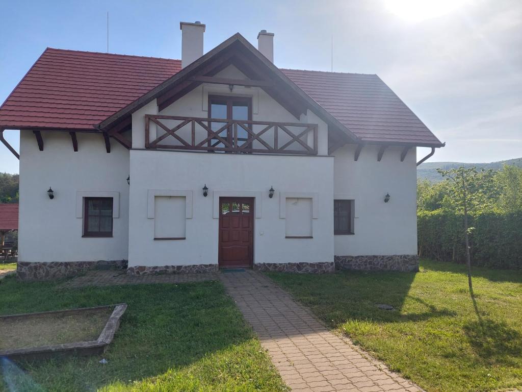 Brónok-völgy Vendégház 3932 Erdőbénye, Fels?‘b?©nye u. 24 kép - 1