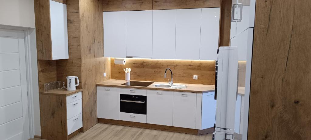 Ground Floor Rooms - 14