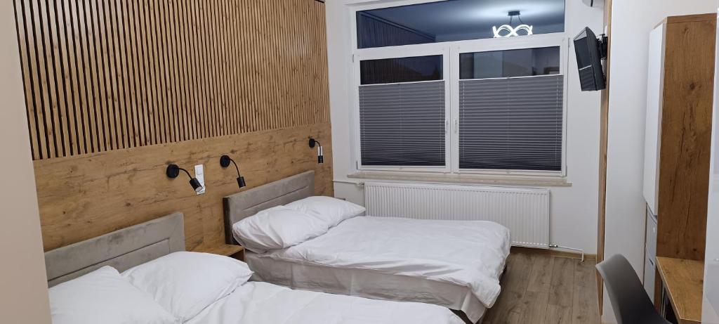 Ground Floor Rooms - 13