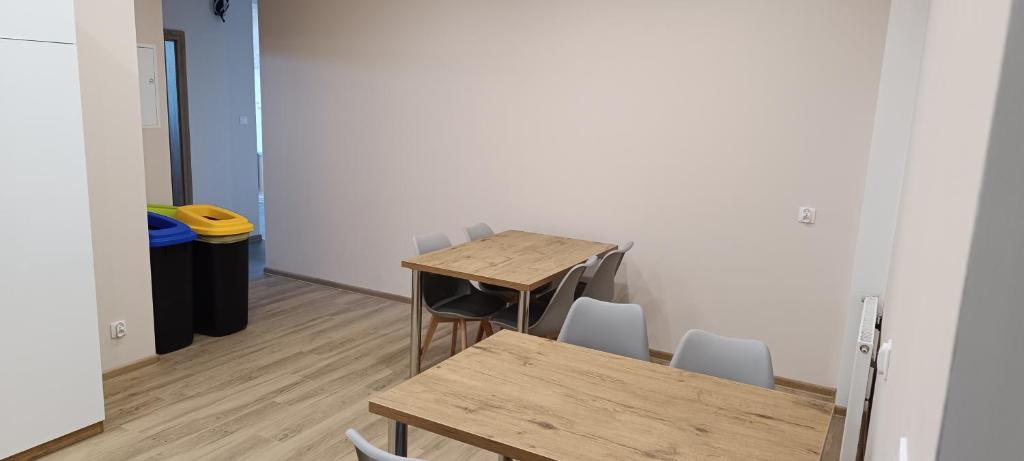 Ground Floor Rooms - 2