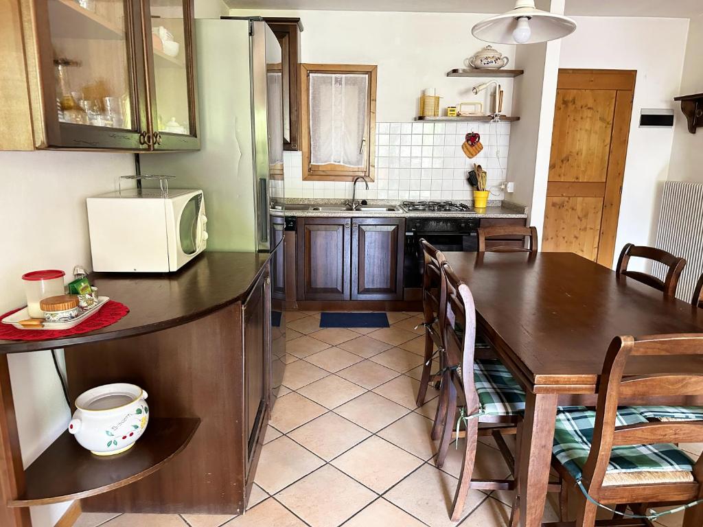 Kuchyň nebo kuchyňský kout v ubytování Casa Tamerice - Mountain Home