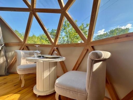 Posezení v ubytování Dôme Pathome