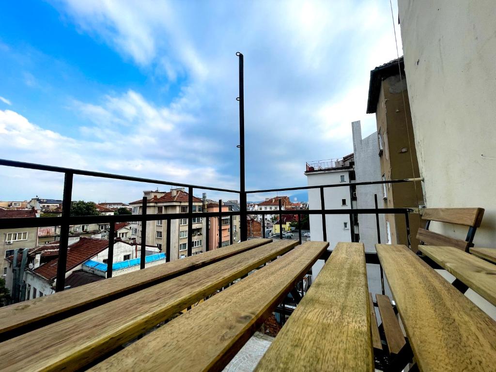 Balkón nebo terasa v ubytování Spacious Flat on Sofia's Main Street