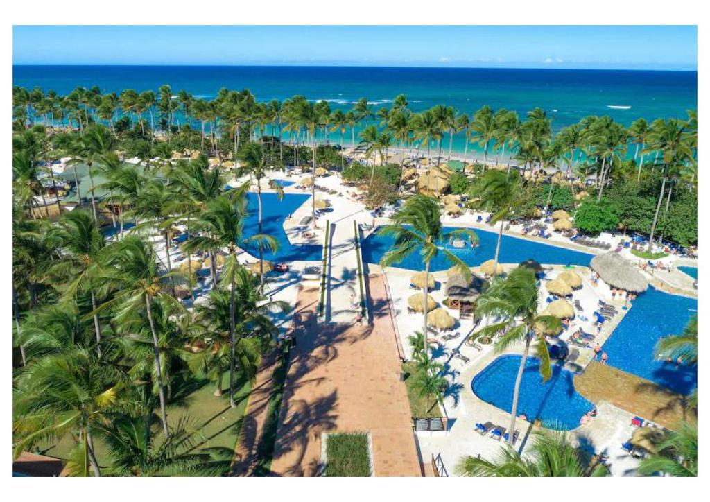 Grand Sirenis Punta Cana Resort - All Inclusive с высоты птичьего полета