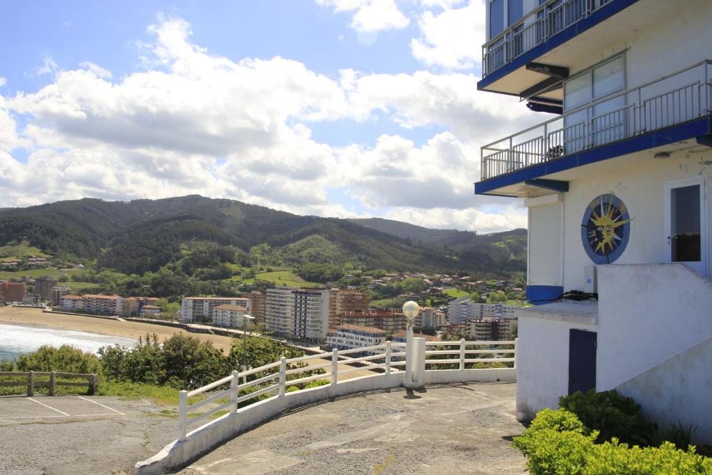 Nespecifikovaný výhled na hory nebo výhled na hory při pohledu z apartmánu