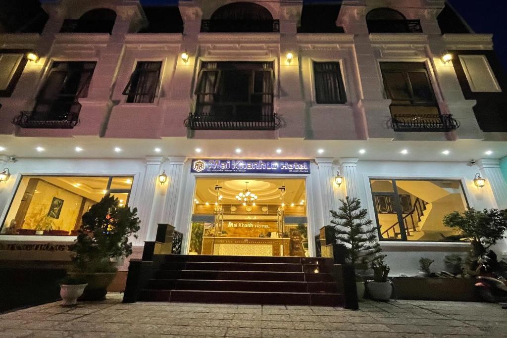 Tòa nhà nơi khách sạn tọa lạc