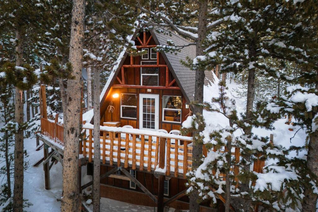 A-Frame Cabin - Mountain Views, Deck, Pet Friendly pozimi