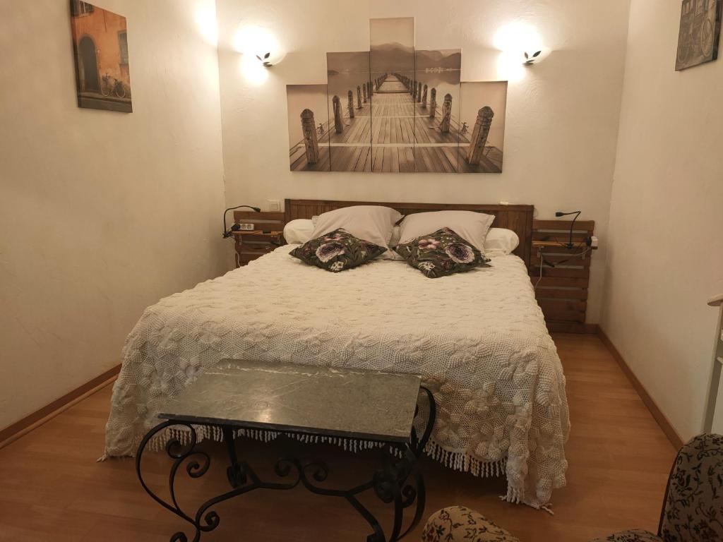 Posteľ alebo postele v izbe v ubytovaní Meublé 3 étoiles dans un petit village du Gers