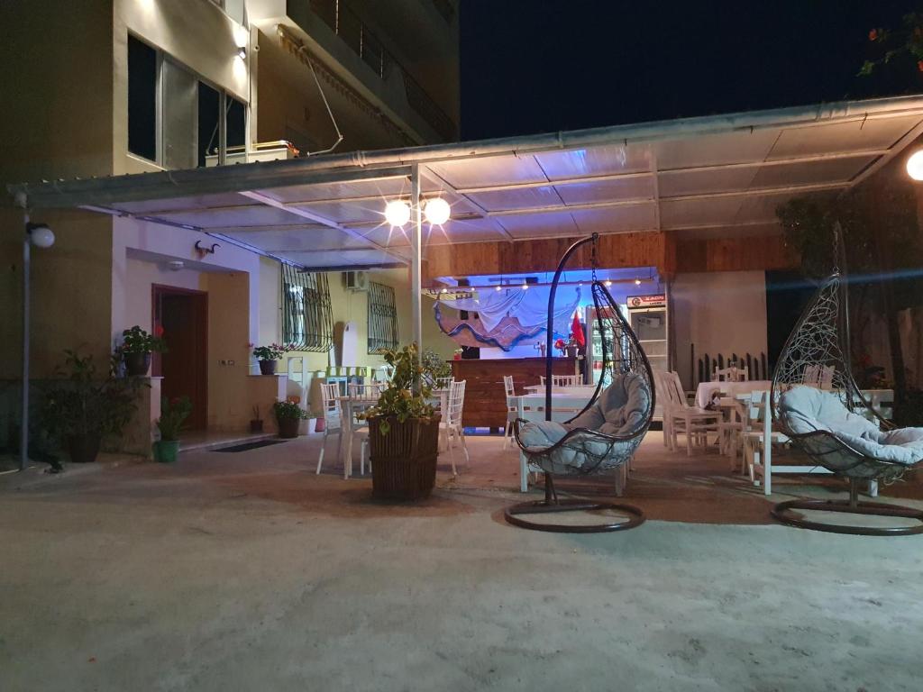 Patio nebo venkovní prostory v ubytování L&G Hotel