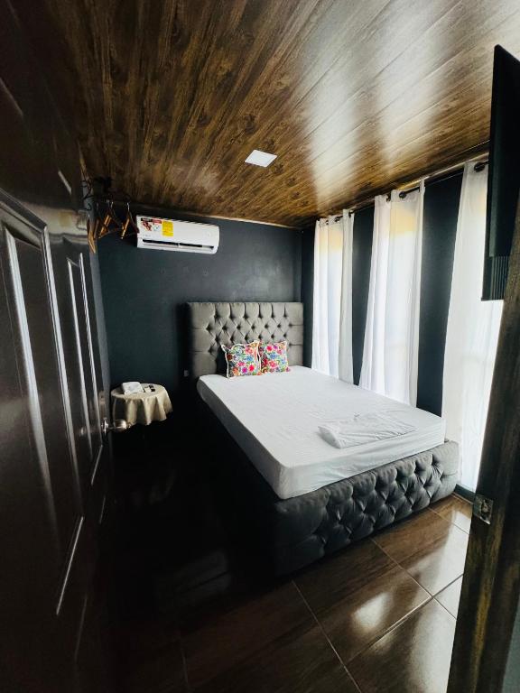 Postel nebo postele na pokoji v ubytování Jarkeyda House
