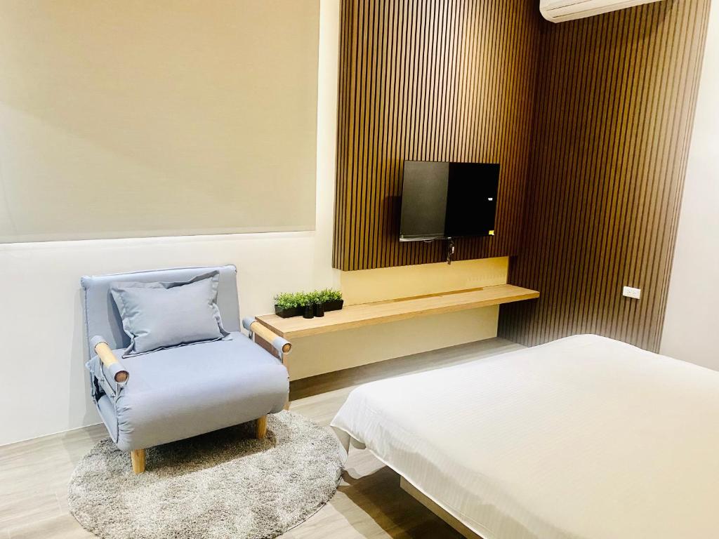 TV a/nebo společenská místnost v ubytování Beachcastle & Sea View Villa