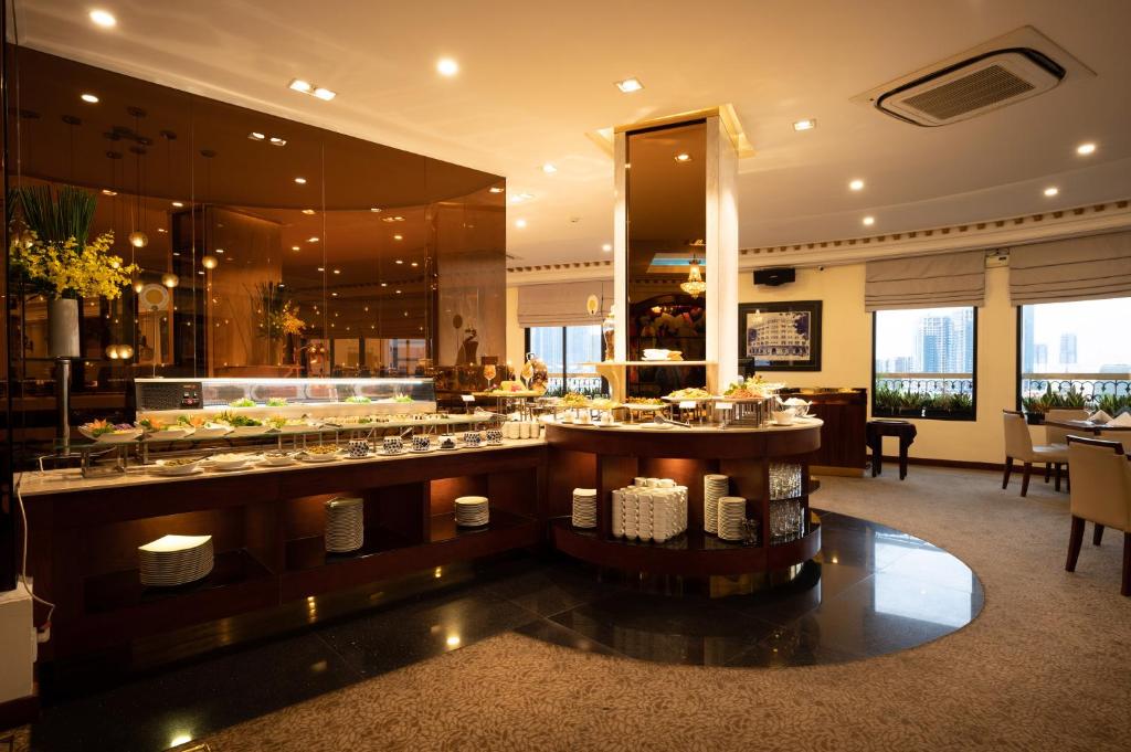 Restaurace v ubytování Hotel Majestic Saigon