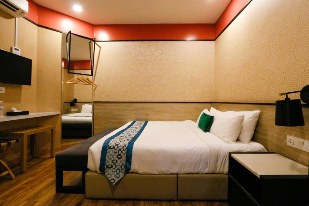 Golden Roof Hotel, Seri Iskandar, Seri Iskandar (updated prices 2025)