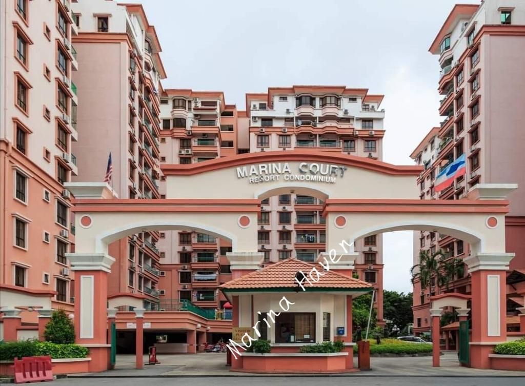 Το κτήριο όπου στεγάζεται  το διαμέρισμα